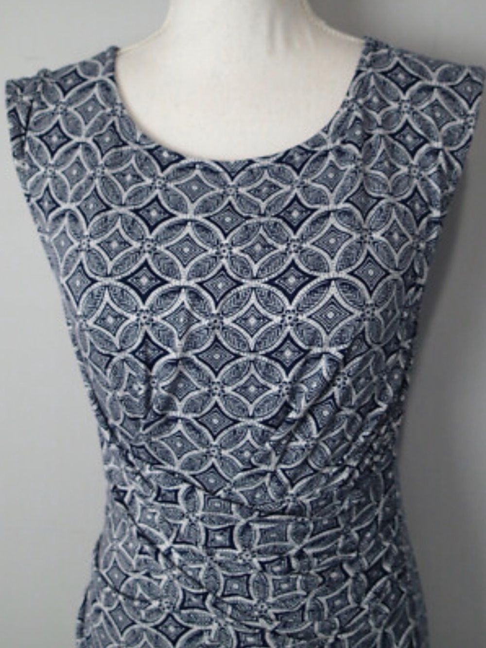 Kut from the Kloth Black and White Ruched Sheath Midi Dress - Picture 2 of 4